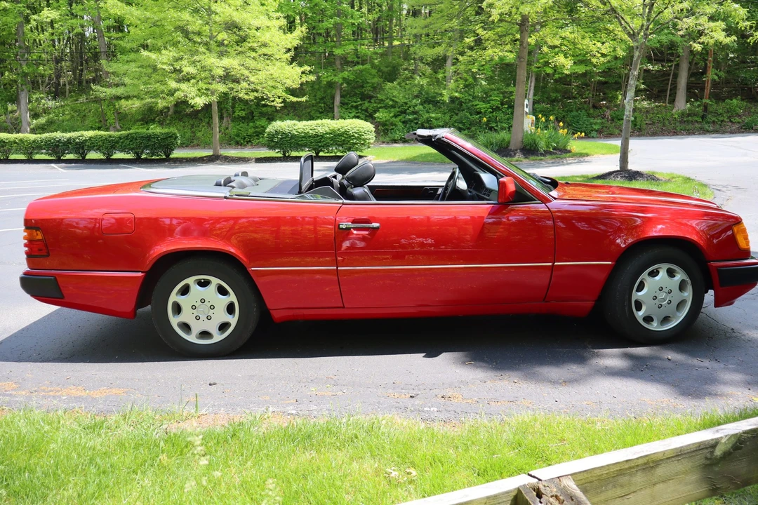 1993 Mercedes-Benz W124 E-Class - Image 10 of 31