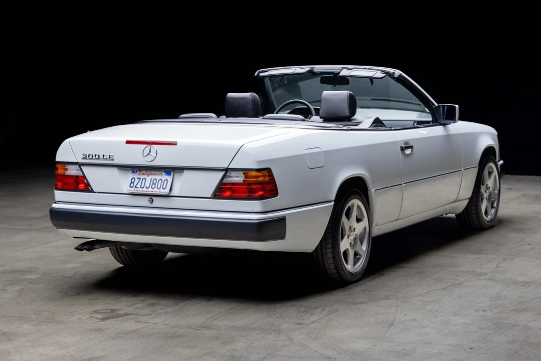 1993 Mercedes-Benz W124 E-Class - Image 17 of 31