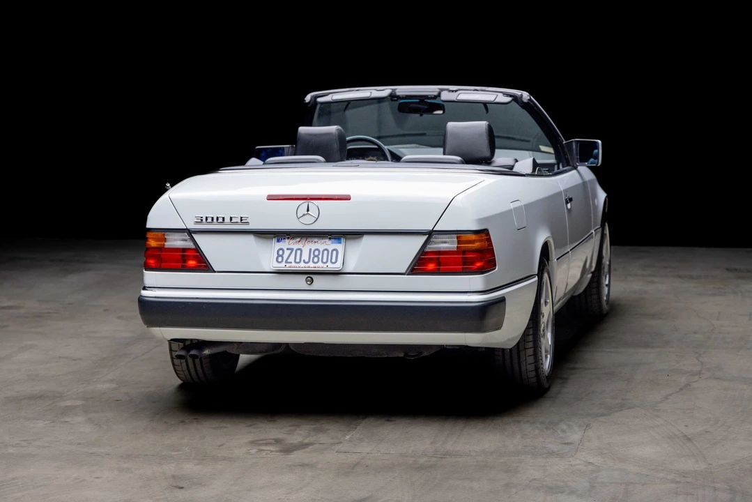 1993 Mercedes-Benz W124 E-Class - Image 15 of 31