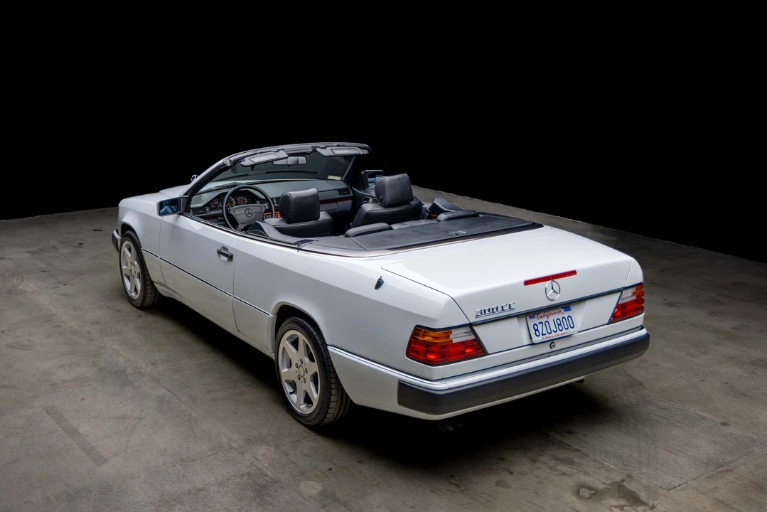 1993 Mercedes-Benz W124 E-Class - Image 9 of 31