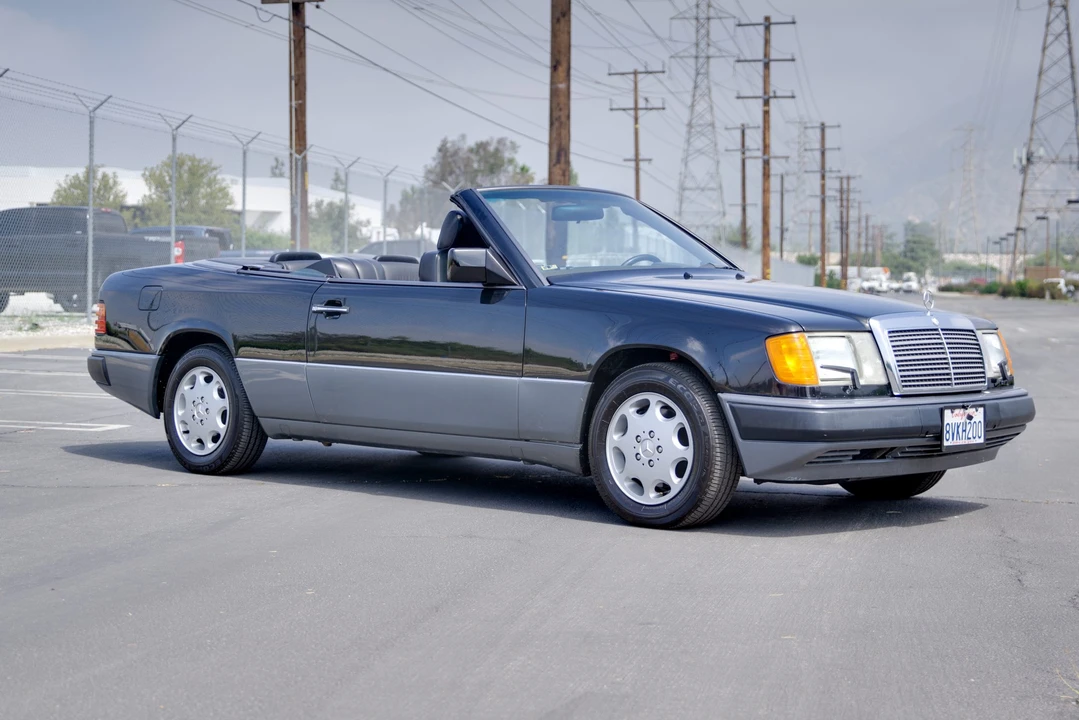 1993 Mercedes-Benz W124 E-Class - Image 2 of 31