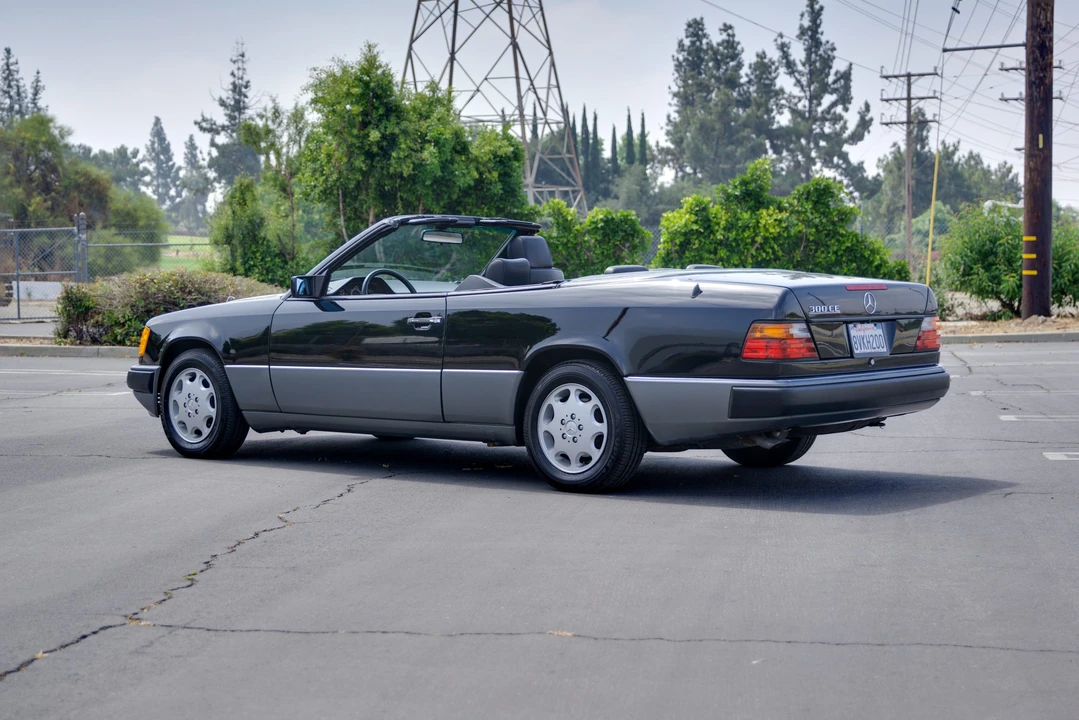 1993 Mercedes-Benz W124 E-Class - Image 8 of 31