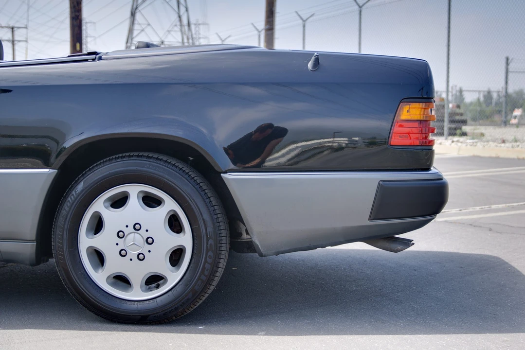 1993 Mercedes-Benz W124 E-Class - Image 18 of 31