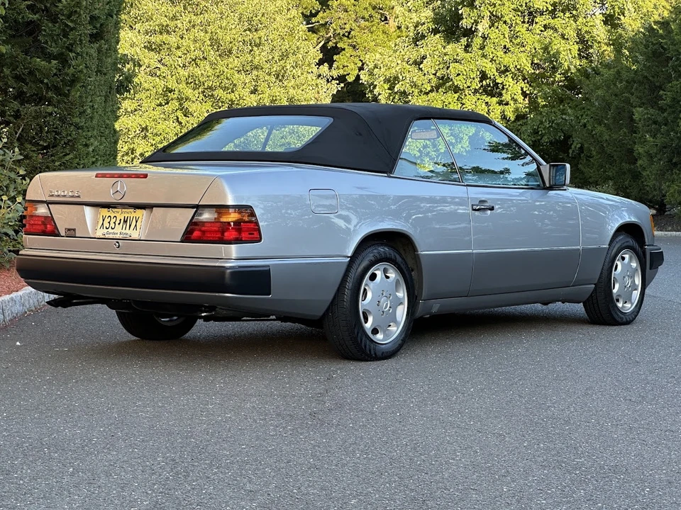 1993 Mercedes-Benz W124 E-Class - Image 18 of 31