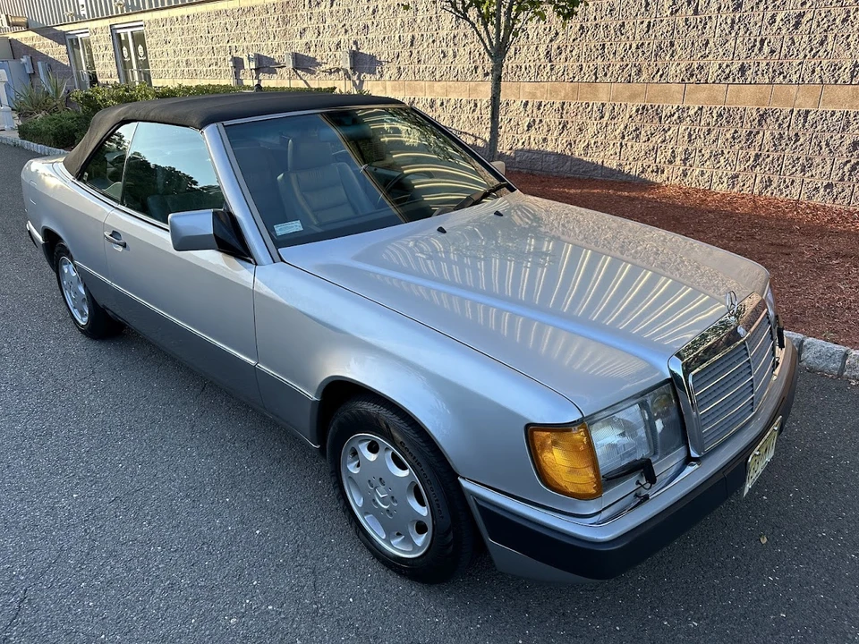 1993 Mercedes-Benz W124 E-Class - Image 14 of 31