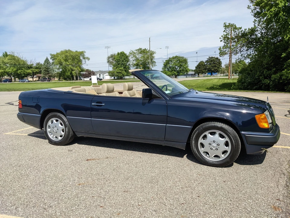 1993 Mercedes-Benz W124 E-Class - Image 15 of 31