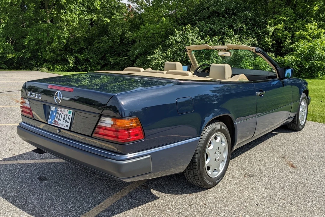 1993 Mercedes-Benz W124 E-Class - Image 13 of 31