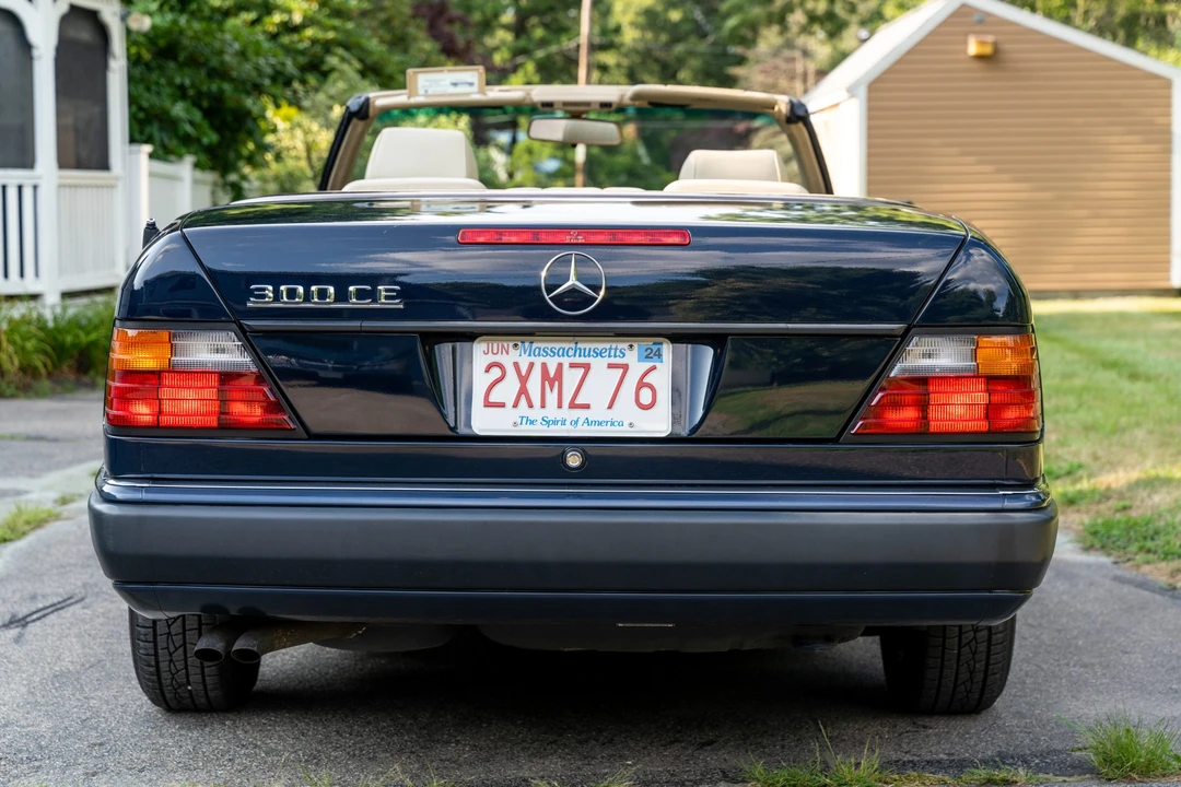 1993 Mercedes-Benz W124 E-Class - Image 9 of 31