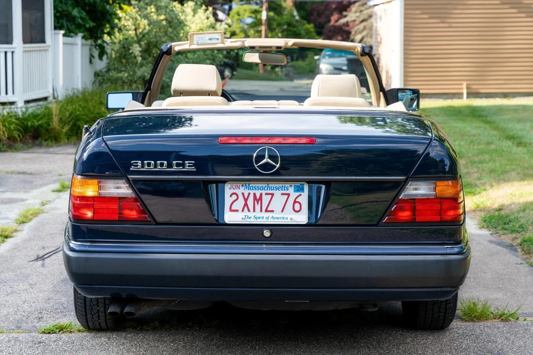 1993 Mercedes-Benz W124 E-Class - Image 8 of 31