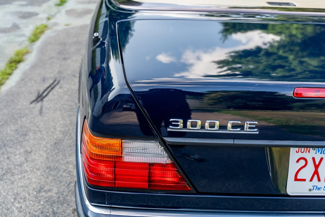 1993 Mercedes-Benz W124 E-Class - Image 29 of 31