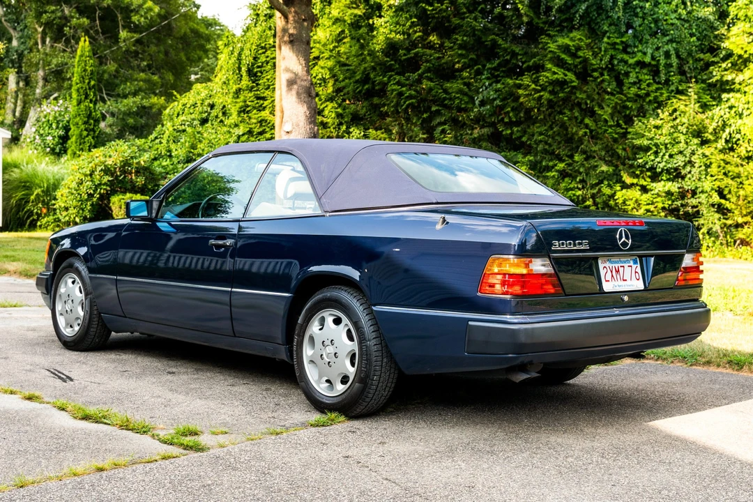 1993 Mercedes-Benz W124 E-Class - Image 19 of 31