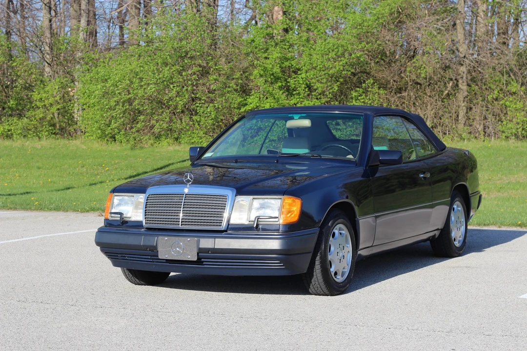 1993 Mercedes-Benz W124 E-Class - Image 2 of 31