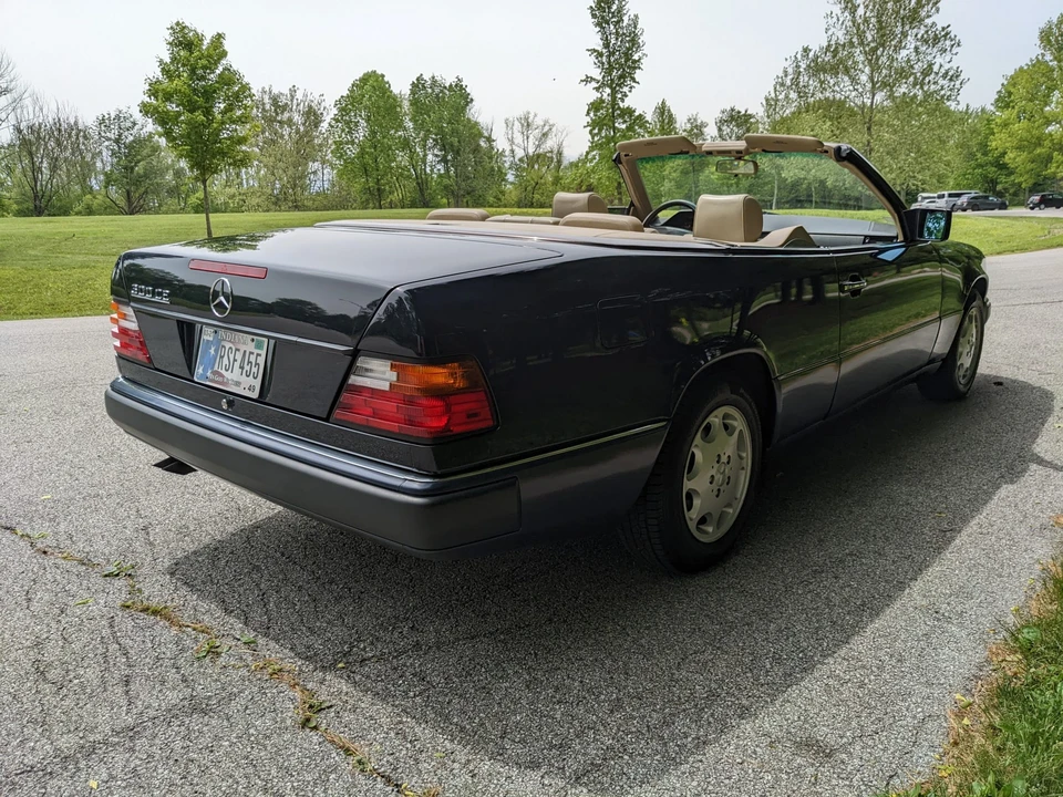 1993 Mercedes-Benz W124 E-Class - Image 18 of 31
