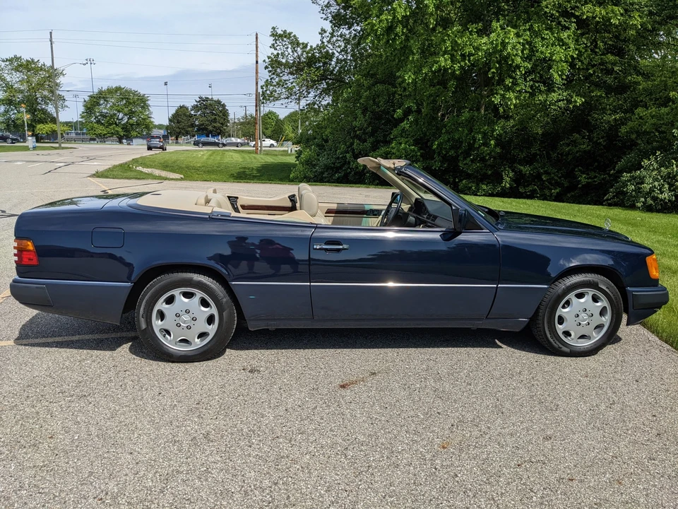 1993 Mercedes-Benz W124 E-Class - Image 14 of 31