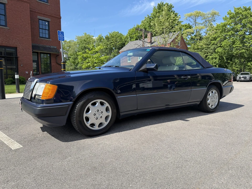 1993 Mercedes-Benz W124 E-Class - Image 3 of 31