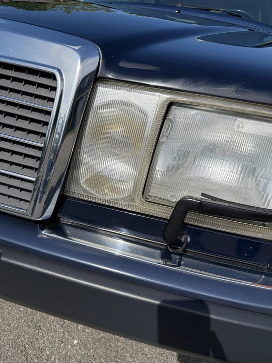 1993 Mercedes-Benz W124 E-Class - Image 25 of 31