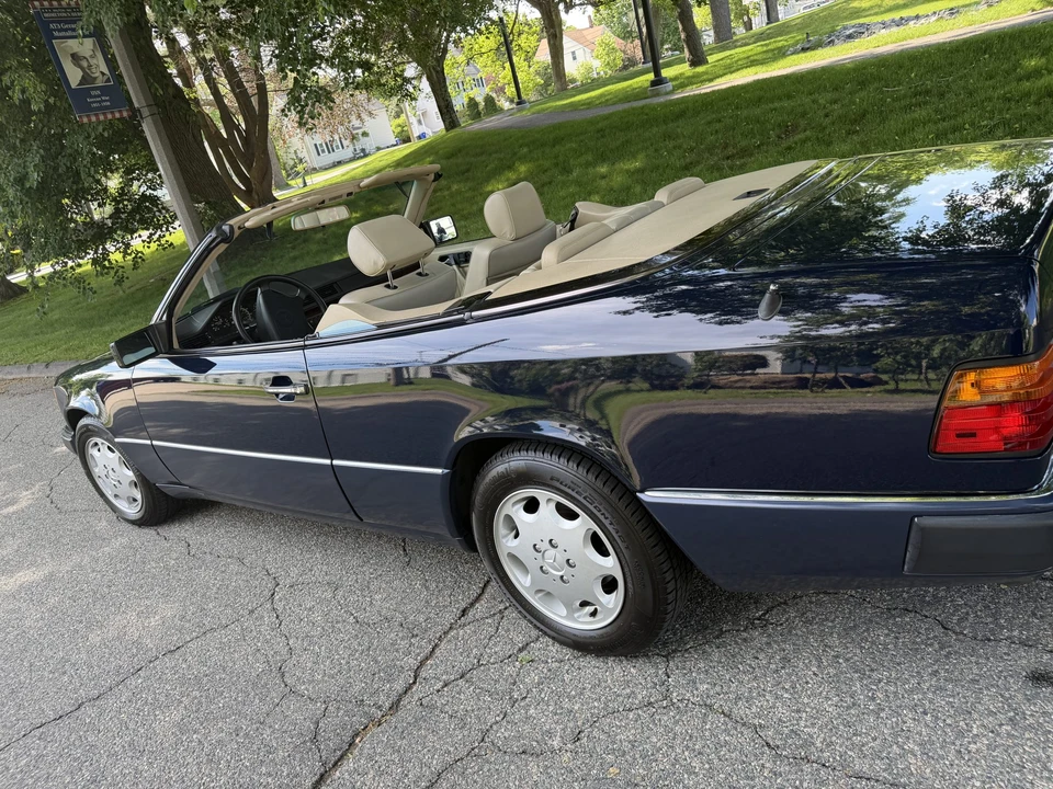 1993 Mercedes-Benz W124 E-Class - Image 11 of 31
