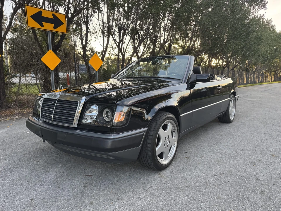 1993 Mercedes-Benz W124 E-Class - Image 11 of 31