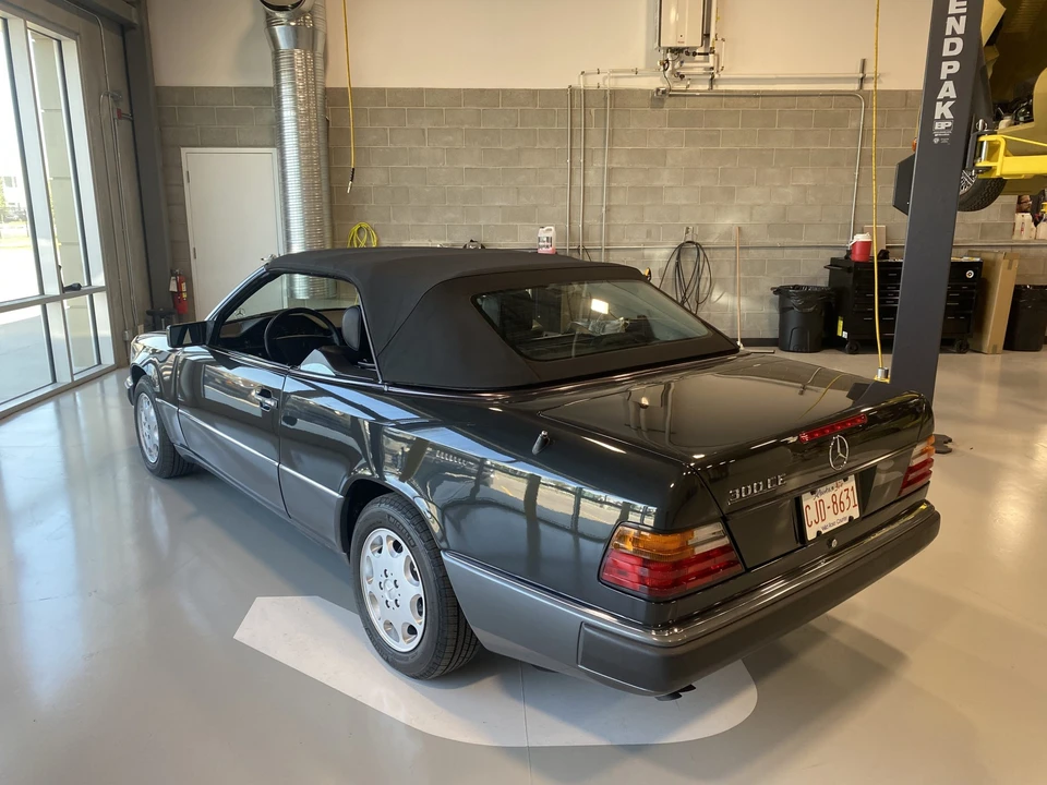 1993 Mercedes-Benz W124 E-Class - Image 4 of 31
