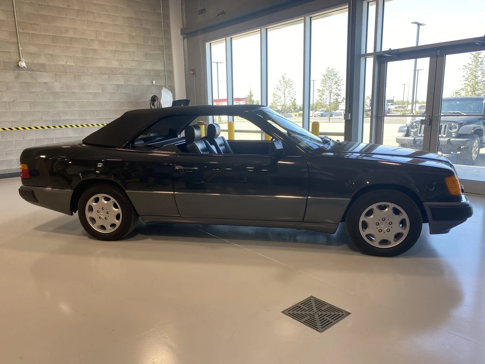 1993 Mercedes-Benz W124 E-Class - Image 13 of 31