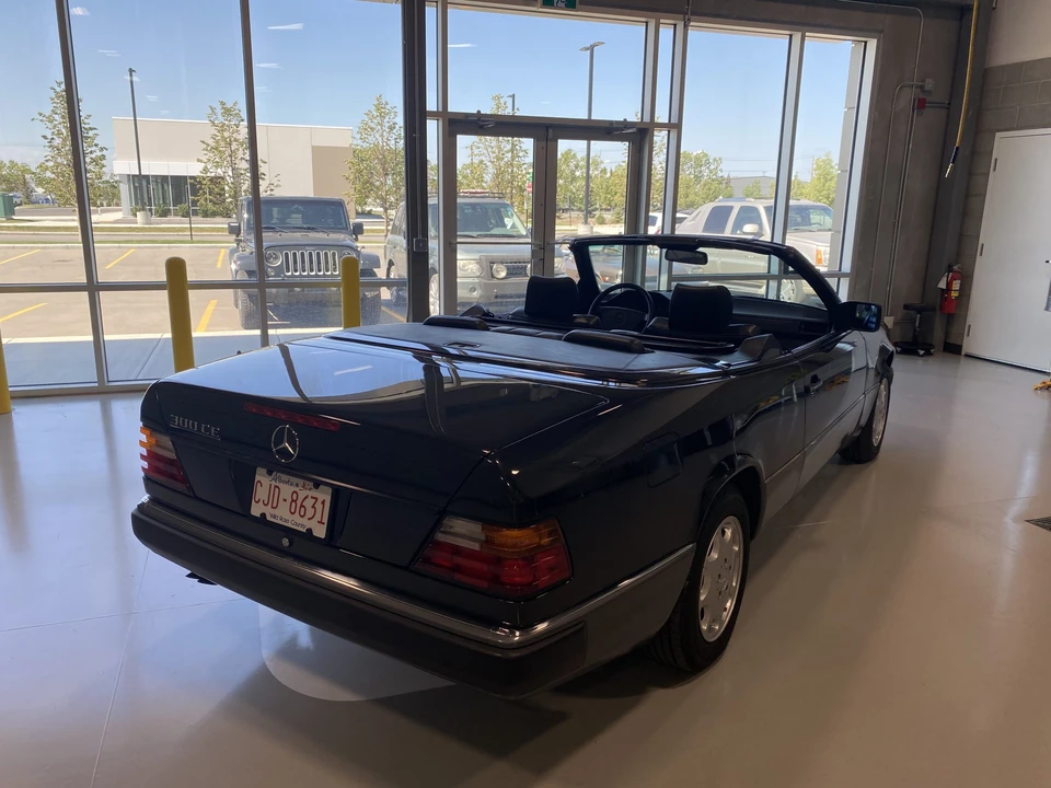1993 Mercedes-Benz W124 E-Class - Image 24 of 31