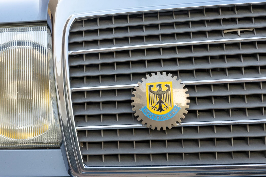 1993 Mercedes-Benz W124 E-Class - Image 24 of 31