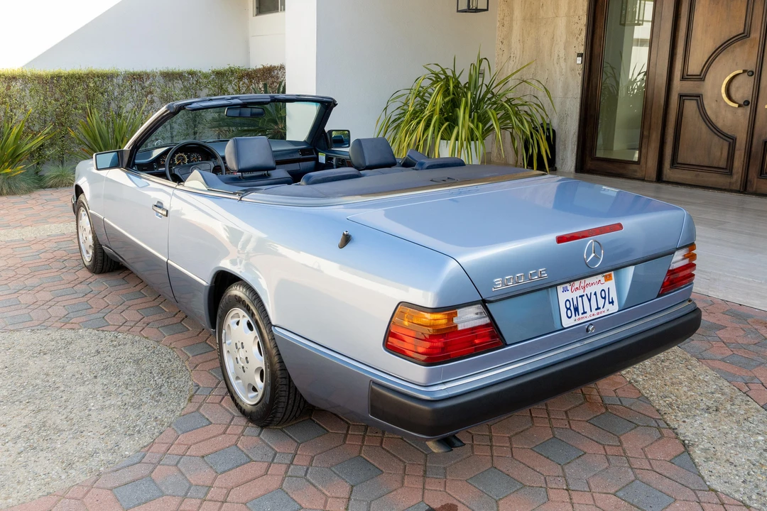 1993 Mercedes-Benz W124 E-Class - Image 12 of 31