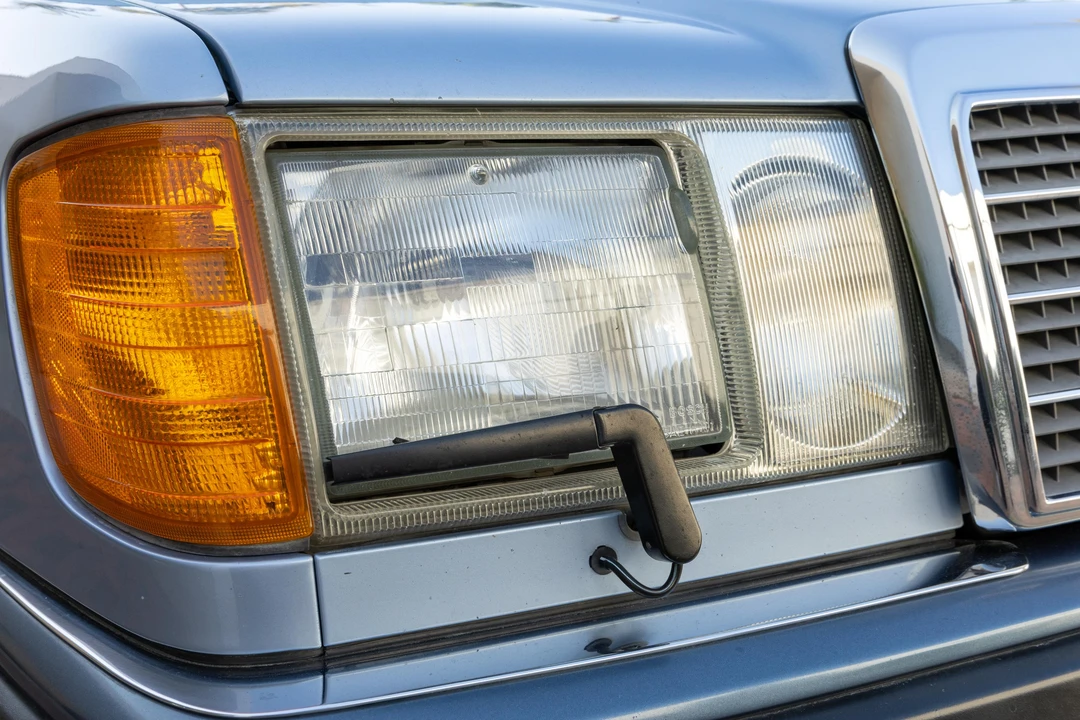 1993 Mercedes-Benz W124 E-Class - Image 20 of 31