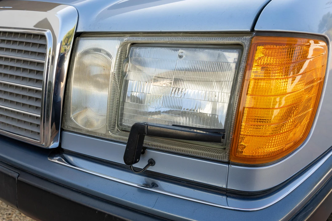 1993 Mercedes-Benz W124 E-Class - Image 26 of 31