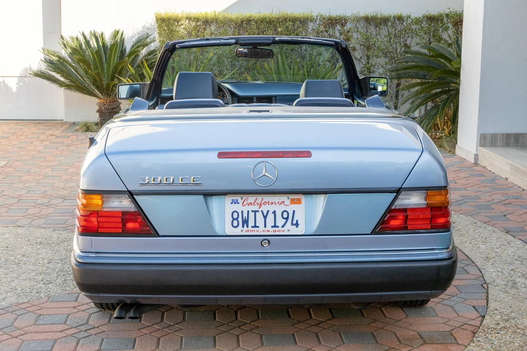 1993 Mercedes-Benz W124 E-Class - Image 14 of 31