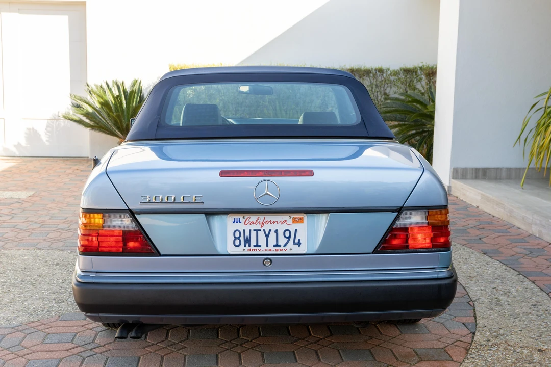 1993 Mercedes-Benz W124 E-Class - Image 13 of 31