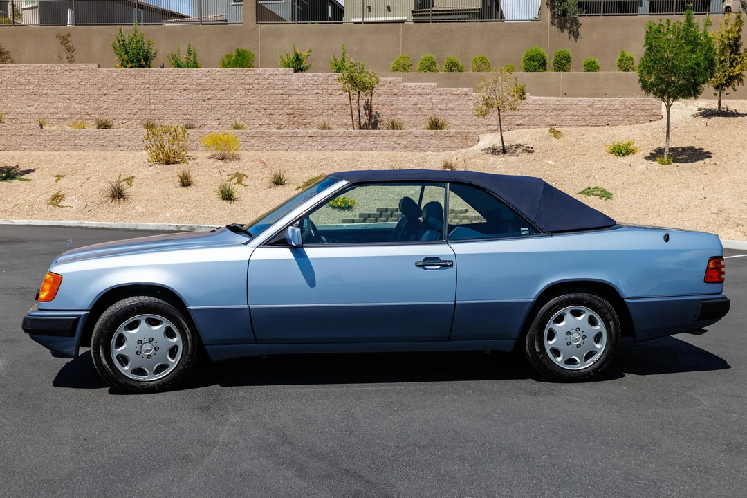 1993 Mercedes-Benz W124 E-Class - Image 3 of 31