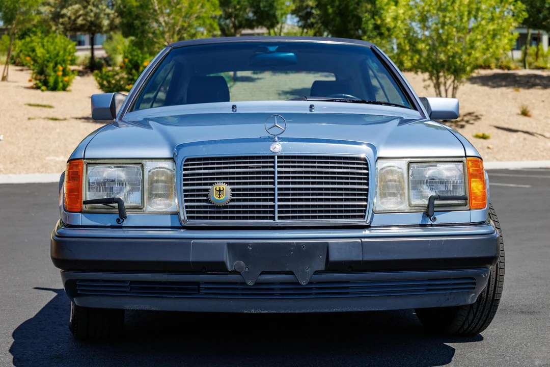 1993 Mercedes-Benz W124 E-Class - Image 2 of 31