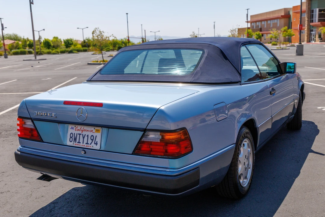 1993 Mercedes-Benz W124 E-Class - Image 22 of 31
