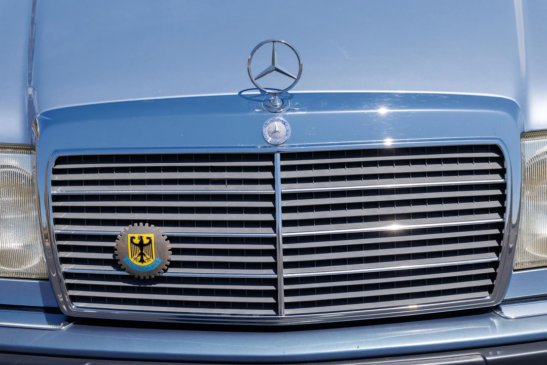 1993 Mercedes-Benz W124 E-Class - Image 30 of 31