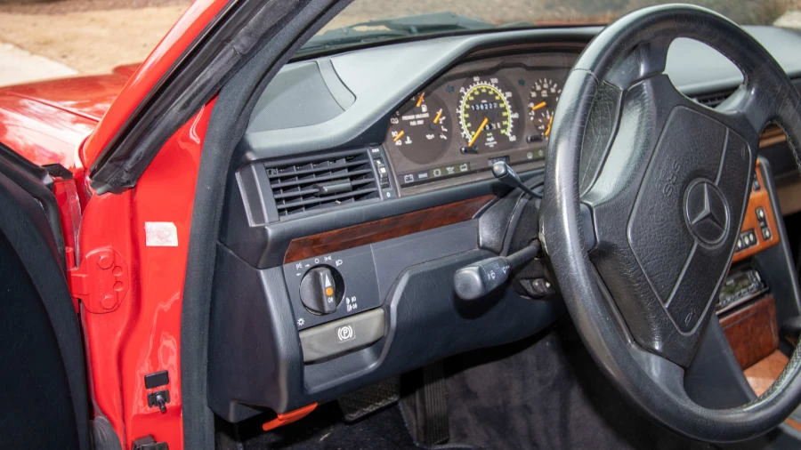 1993 Mercedes-Benz W124 E-Class - Image 26 of 31