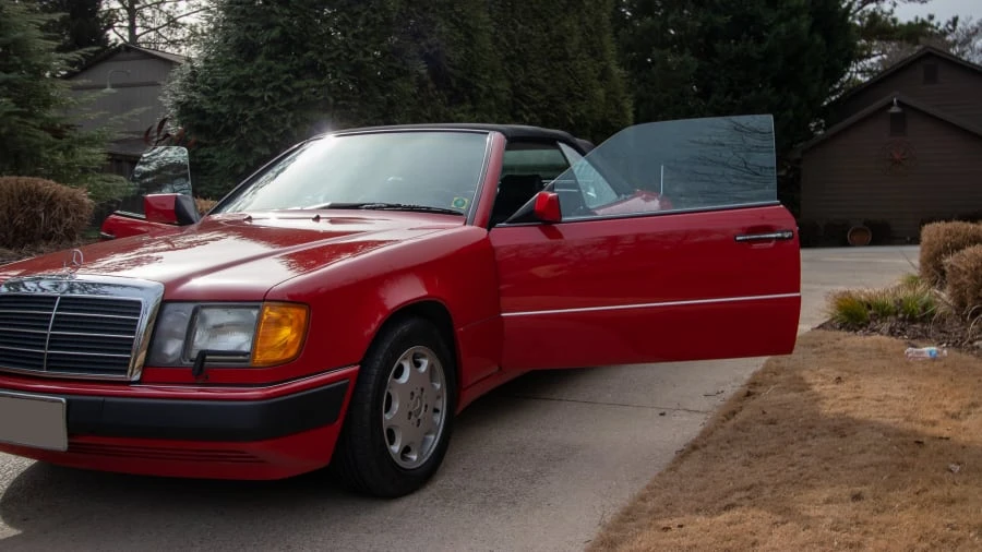1993 Mercedes-Benz W124 E-Class - Image 14 of 31