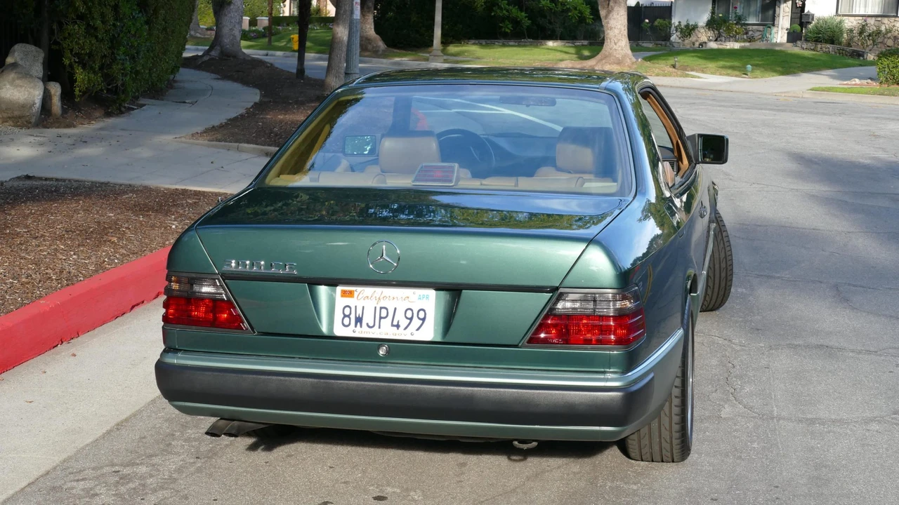 1993 Mercedes-Benz W124 E-Class - Image 7 of 31