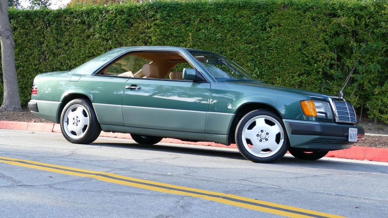 1993 Mercedes-Benz W124 E-Class - Image 14 of 31