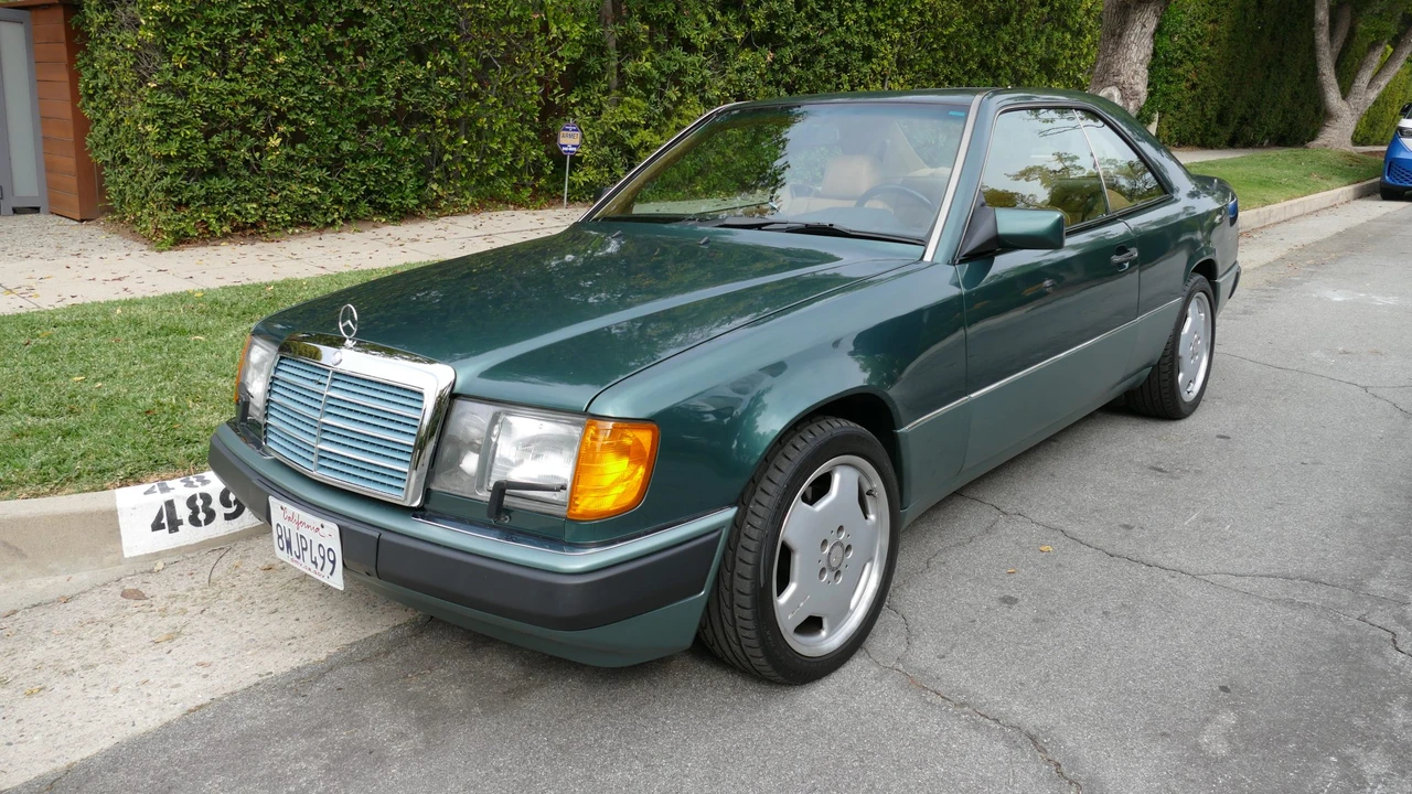 1993 Mercedes-Benz W124 E-Class - Image 2 of 31