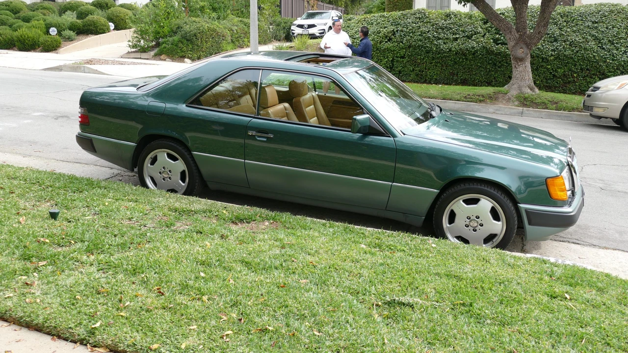 1993 Mercedes-Benz W124 E-Class - Image 11 of 31