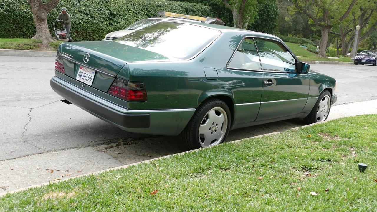 1993 Mercedes-Benz W124 E-Class - Image 9 of 31