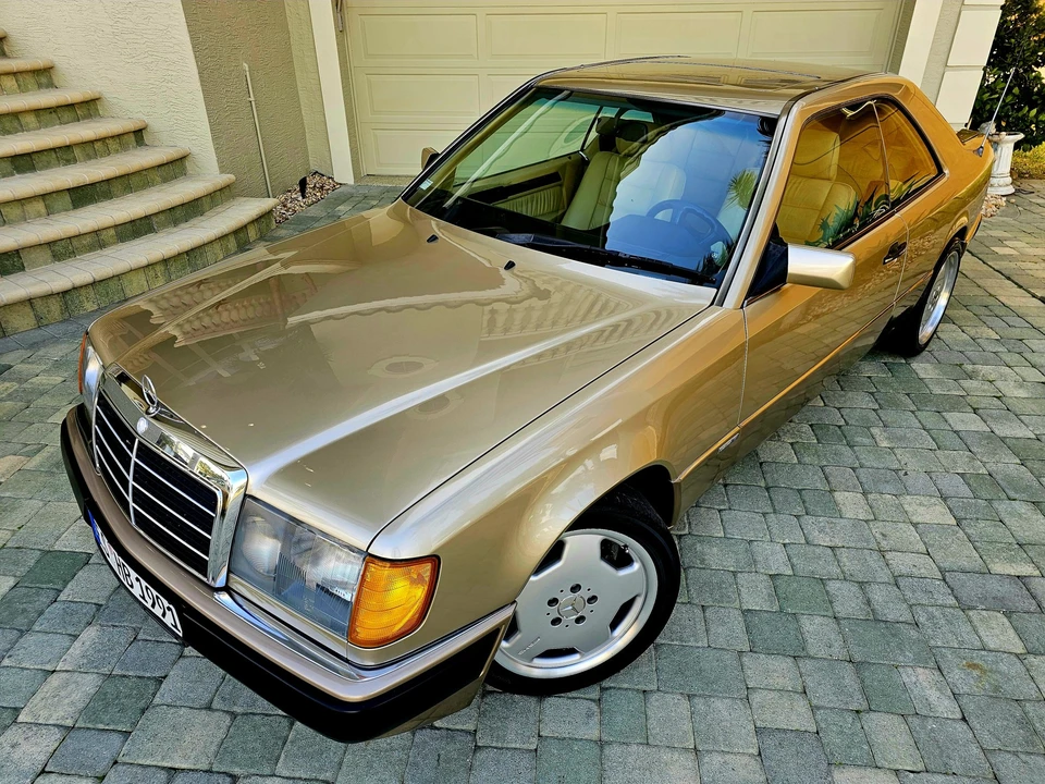 1993 Mercedes-Benz W124 E-Class - Image 2 of 31