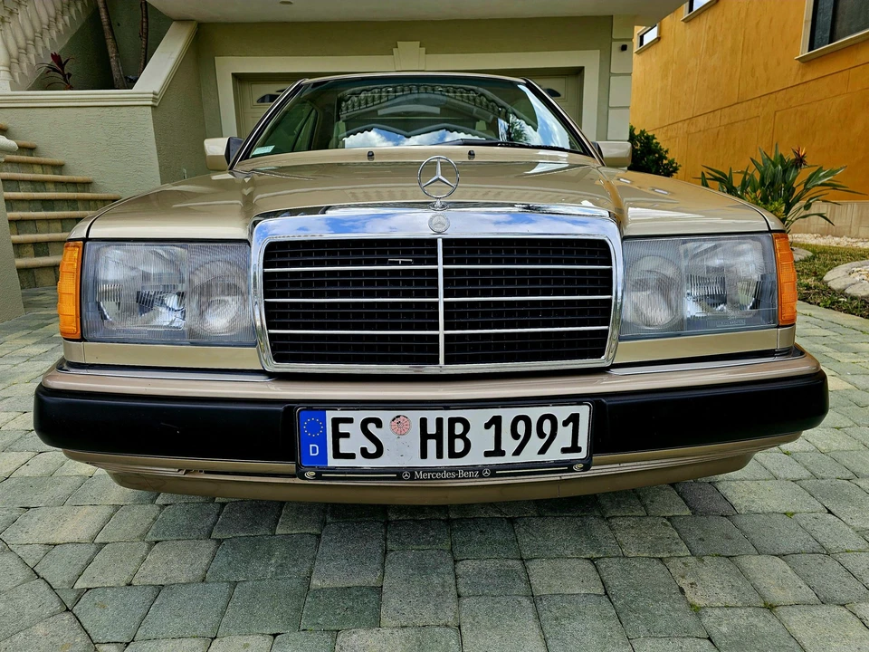 1993 Mercedes-Benz W124 E-Class - Image 9 of 31