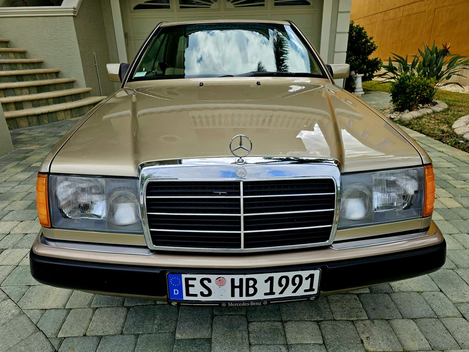 1993 Mercedes-Benz W124 E-Class - Image 8 of 31