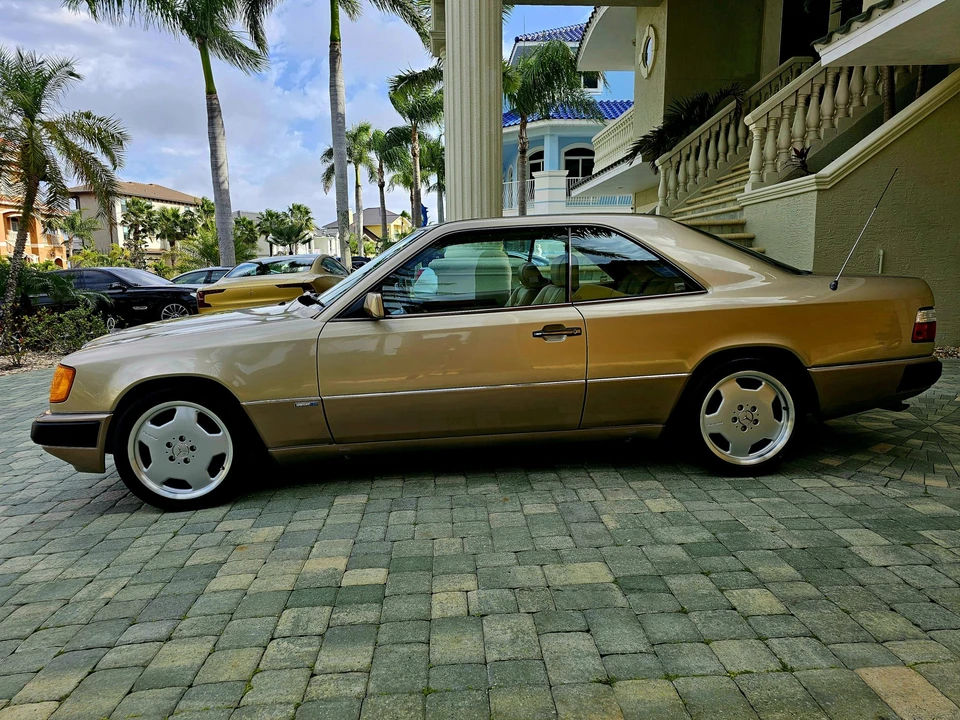 1993 Mercedes-Benz W124 E-Class - Image 28 of 31
