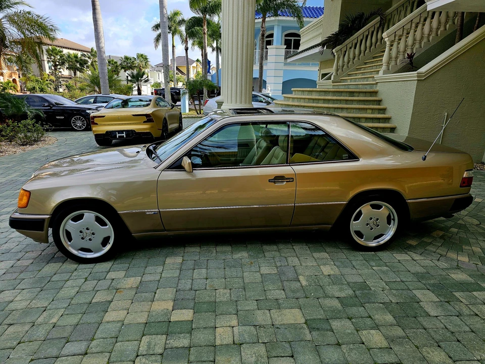 1993 Mercedes-Benz W124 E-Class - Image 27 of 31