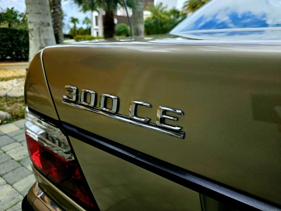 1993 Mercedes-Benz W124 E-Class - Image 31 of 31