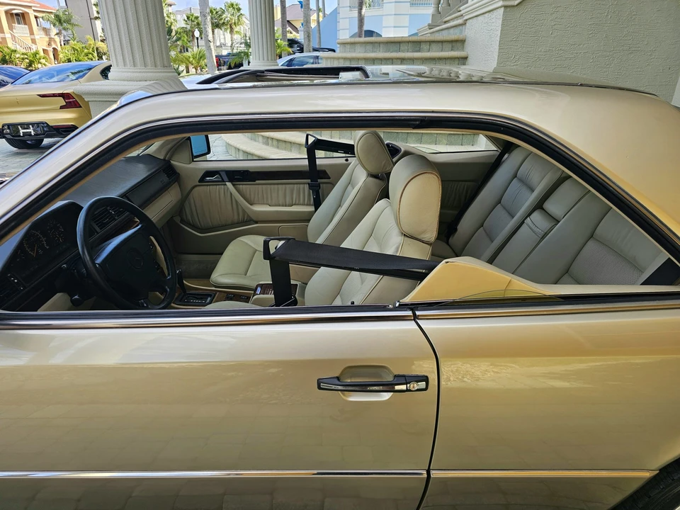 1993 Mercedes-Benz W124 E-Class - Image 29 of 31
