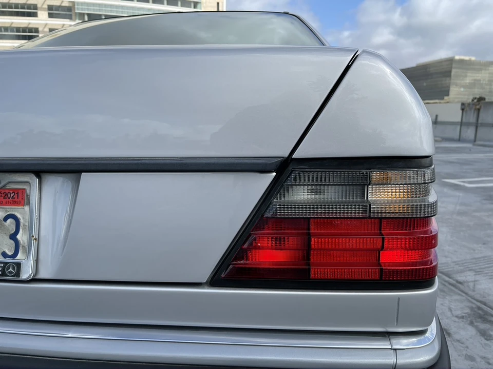 1993 Mercedes-Benz W124 E-Class - Image 29 of 31